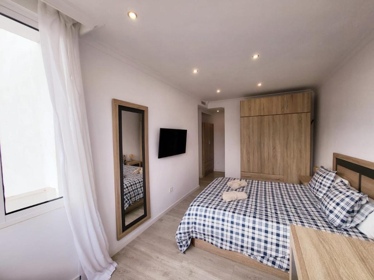 Stylish 3 Bedroom Penthouse In Marbella Centre With Large Pool Close To The Beach Zewnętrze zdjęcie